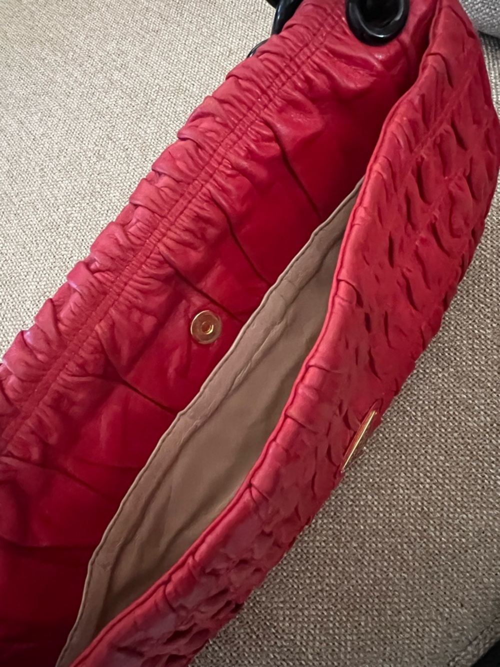 Prada Red Gaufre bag - Picture 8 of 15